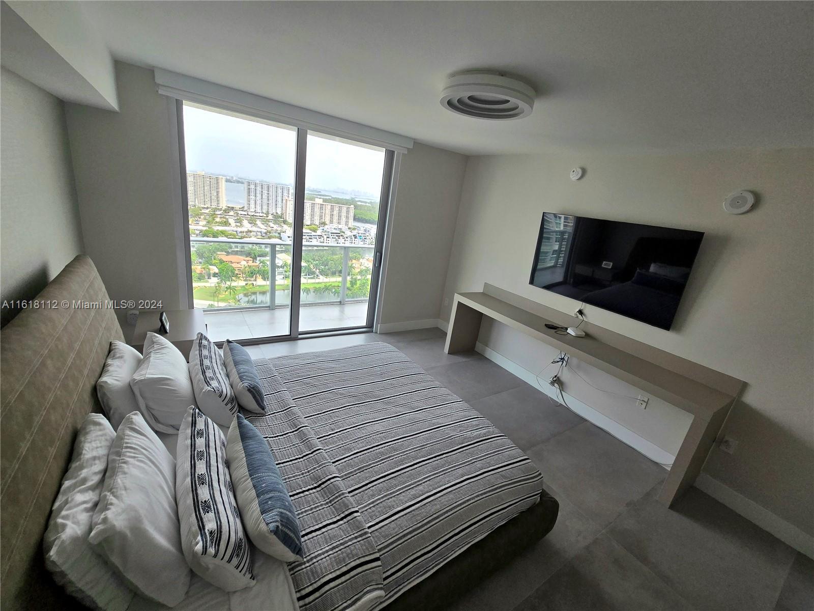 PARQUE TOWERS CONDO - Residential