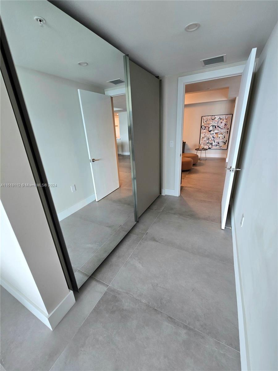 PARQUE TOWERS CONDO - Residential