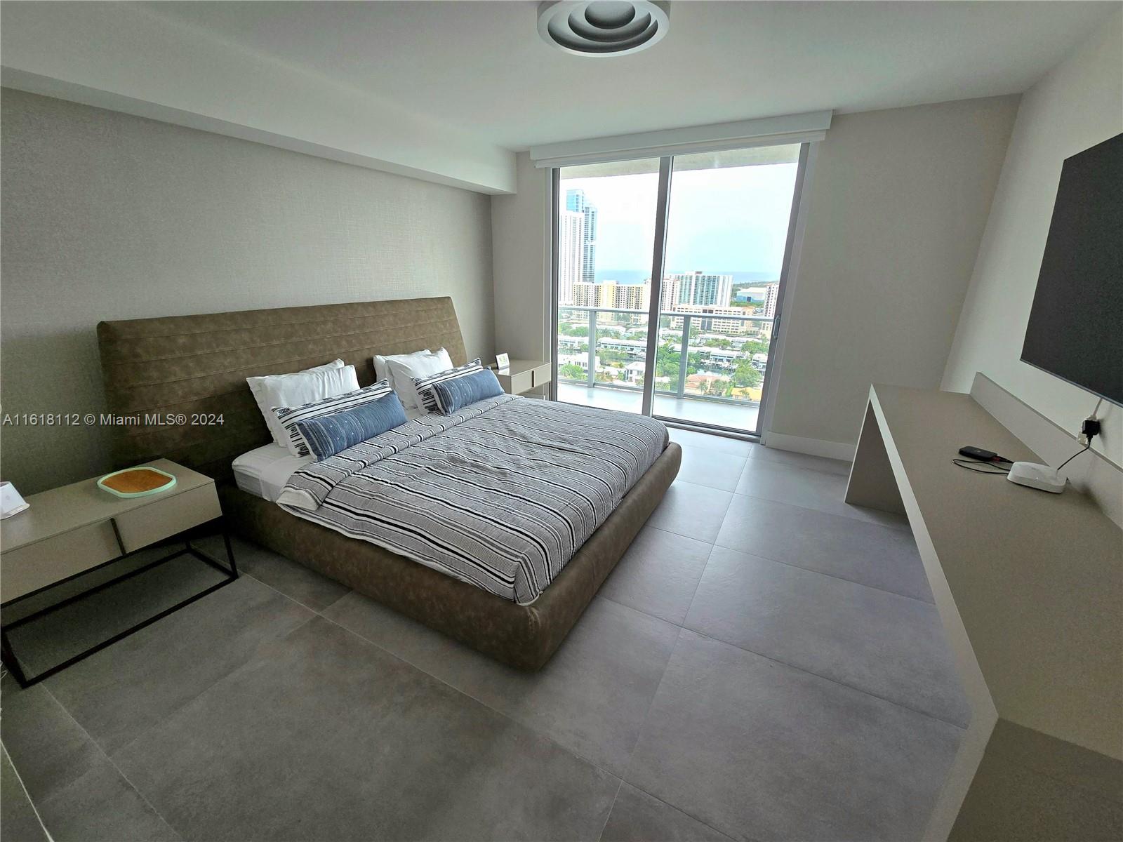 PARQUE TOWERS CONDO - Residential
