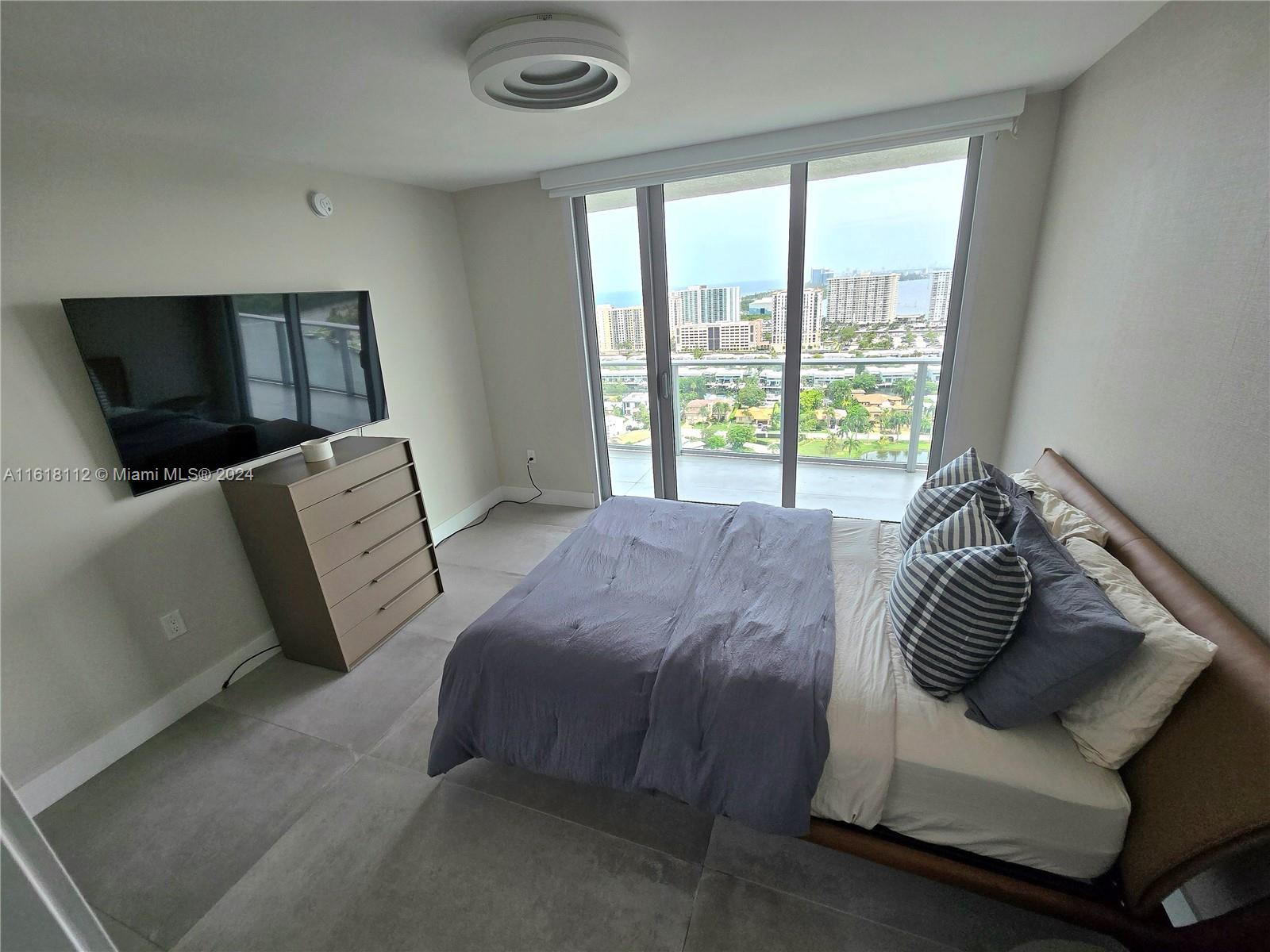 PARQUE TOWERS CONDO - Residential