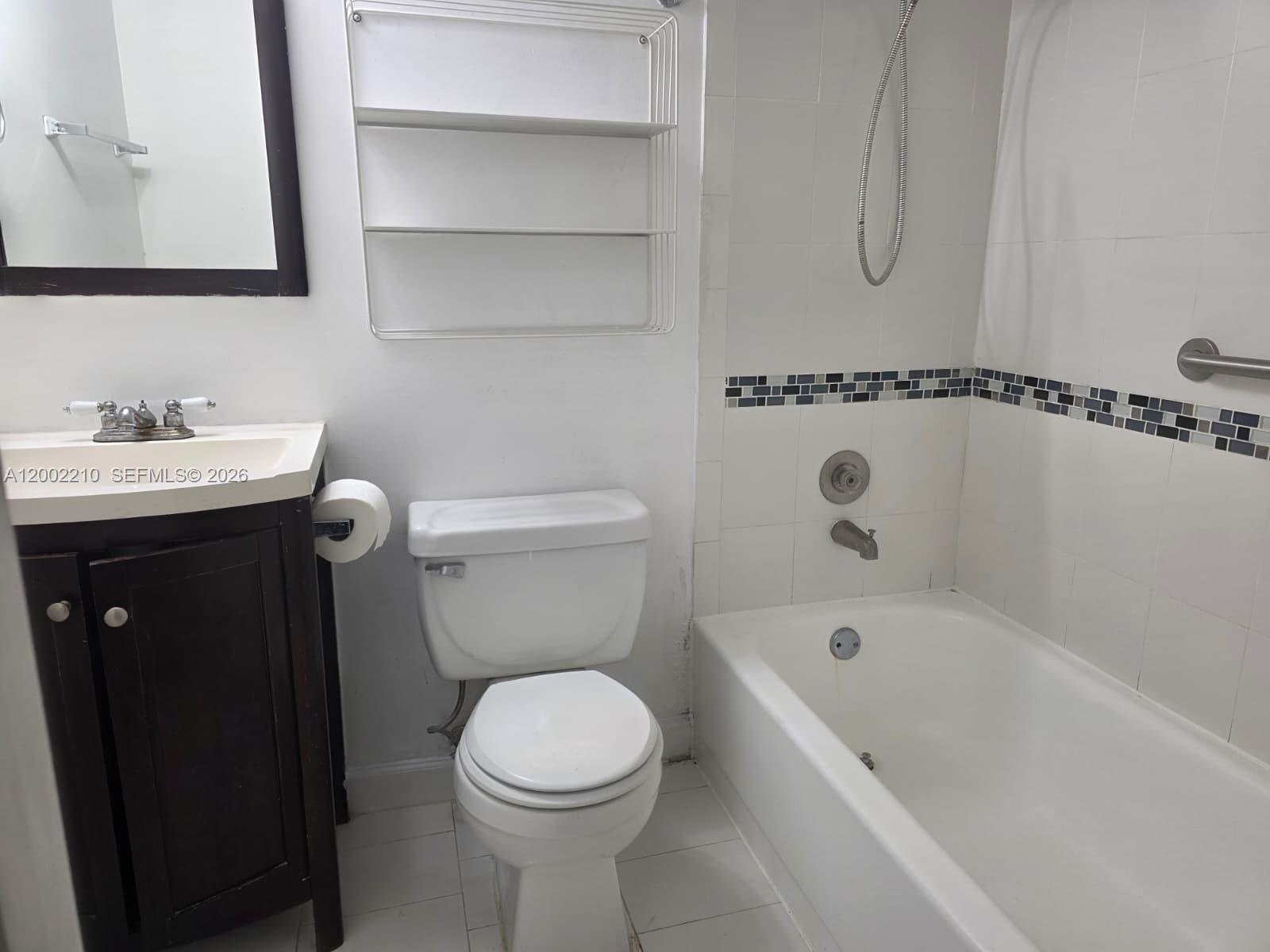 HALF MOON TOWERS CONDO - Residential Lease