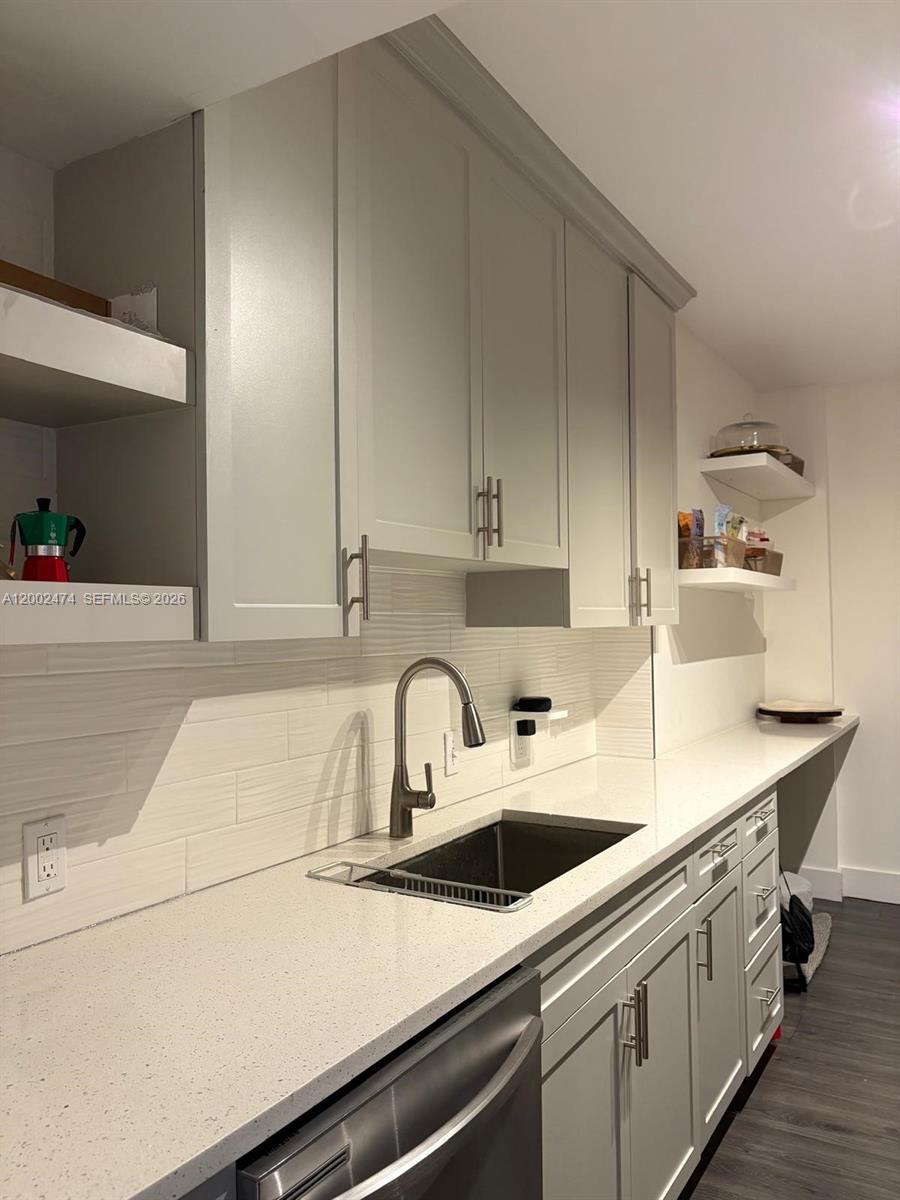 HILLCREST EAST NO 24 COND - Residential Lease