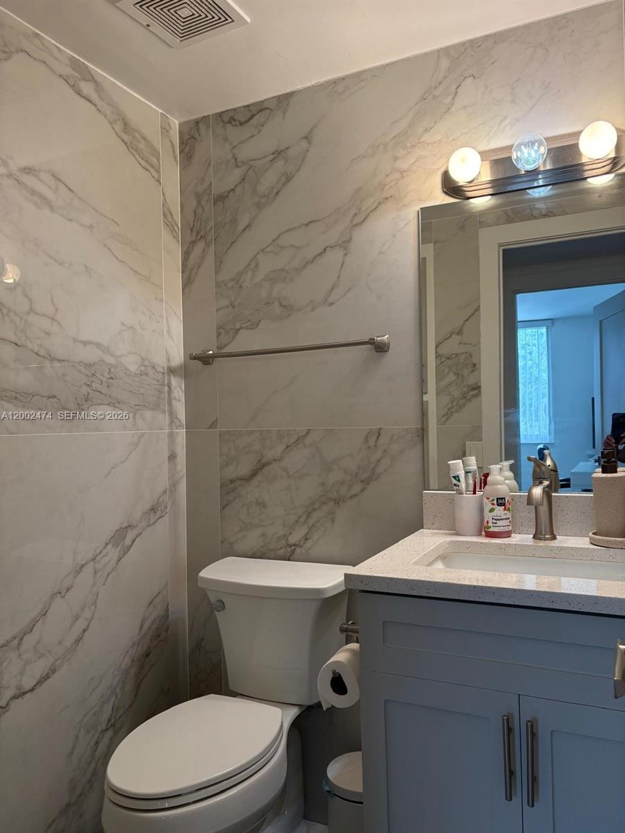 HILLCREST EAST NO 24 COND - Residential Lease