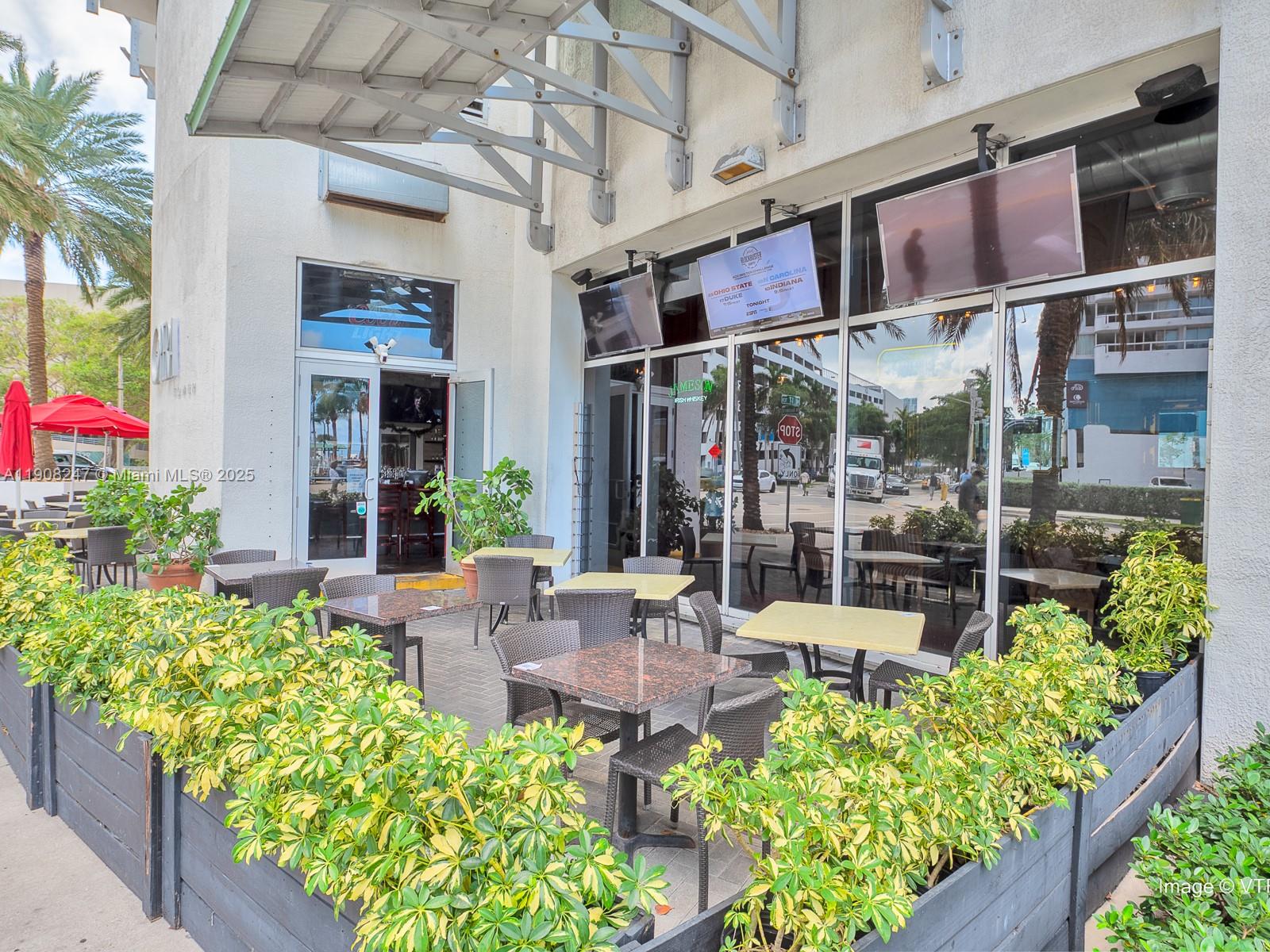 1750 N Bayshore Dr 4503