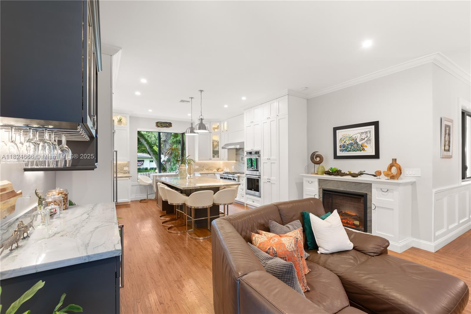 CORAL GABLES RIVIERA SEC - Residential