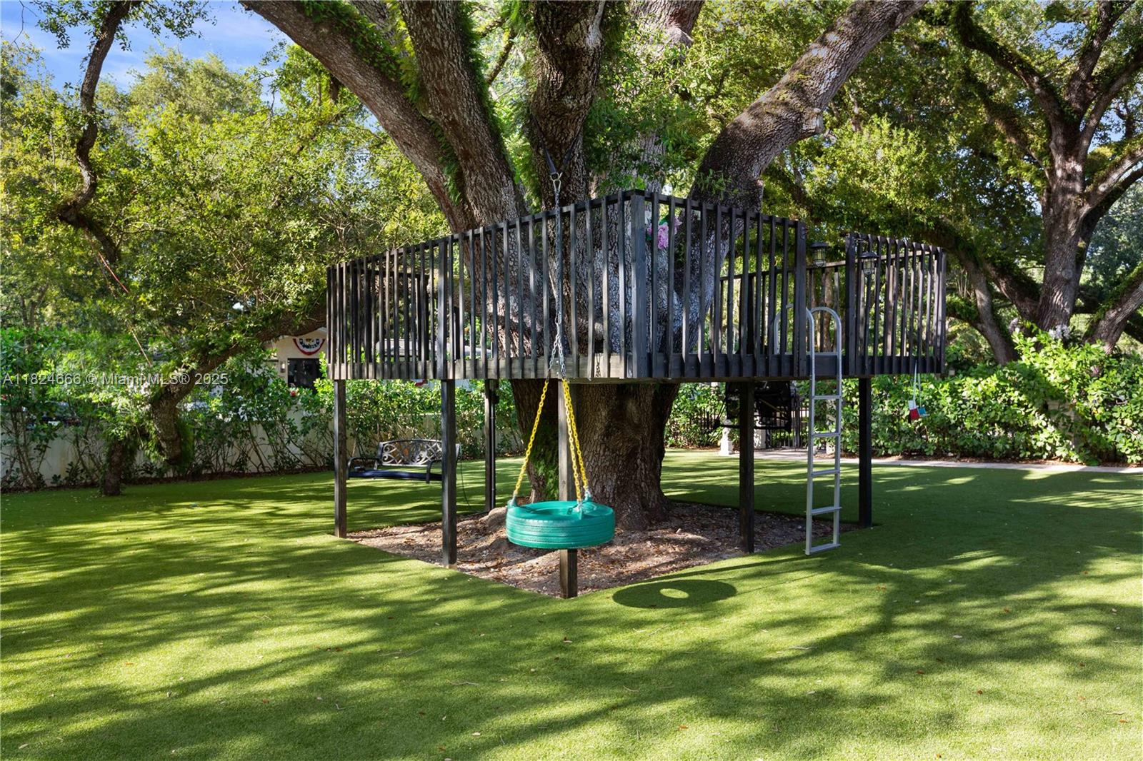 CORAL GABLES RIVIERA SEC - Residential