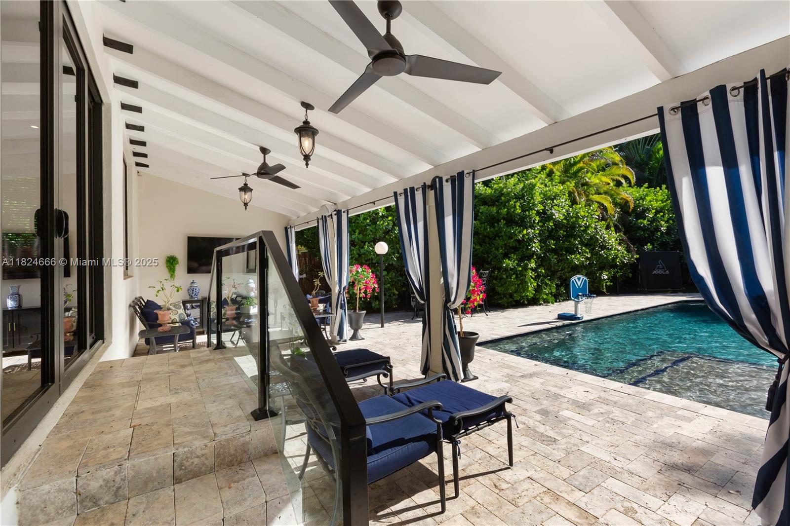 CORAL GABLES RIVIERA SEC - Residential