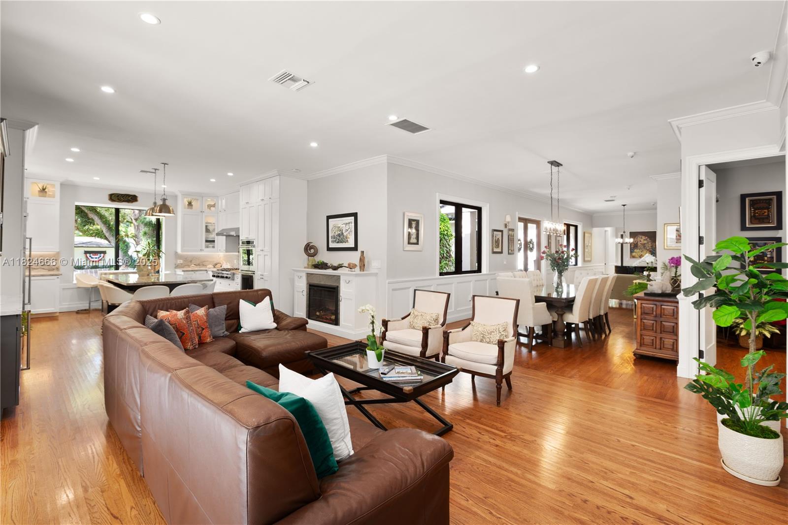 CORAL GABLES RIVIERA SEC - Residential