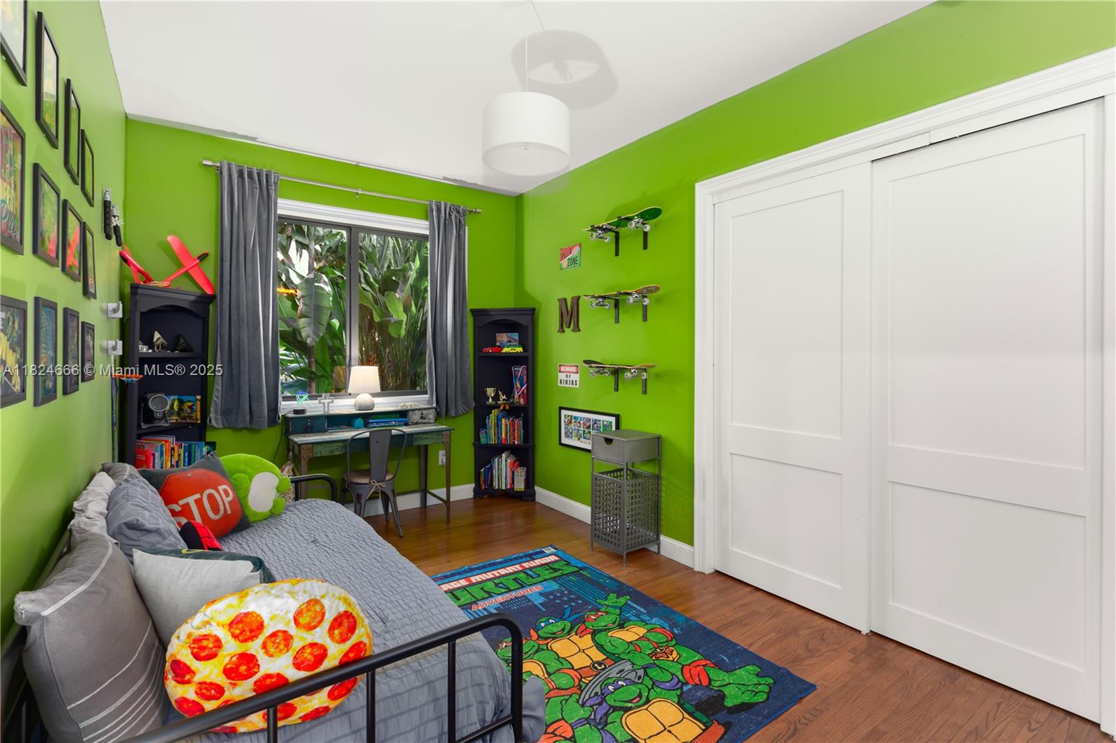 CORAL GABLES RIVIERA SEC - Residential