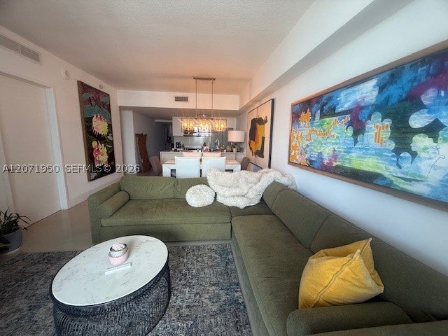 185 SW 7th St 3803