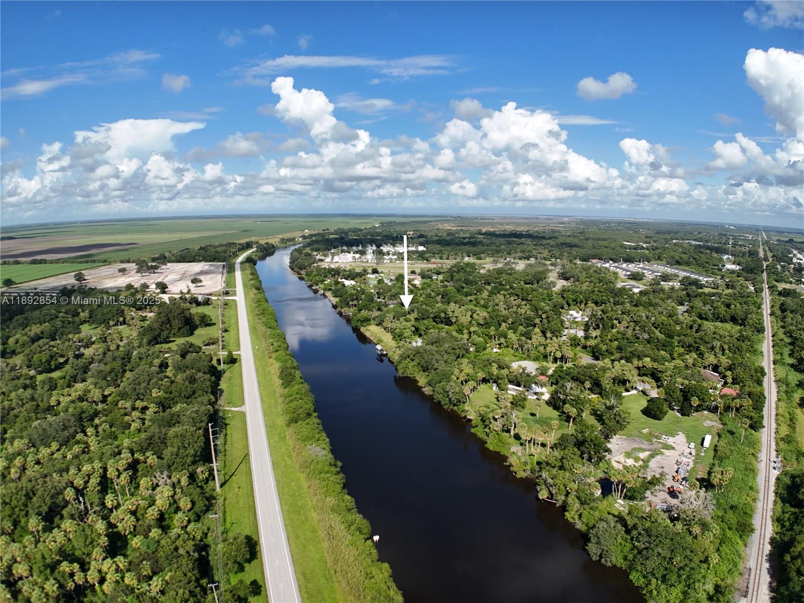 PALM OAK ESTATES - Land