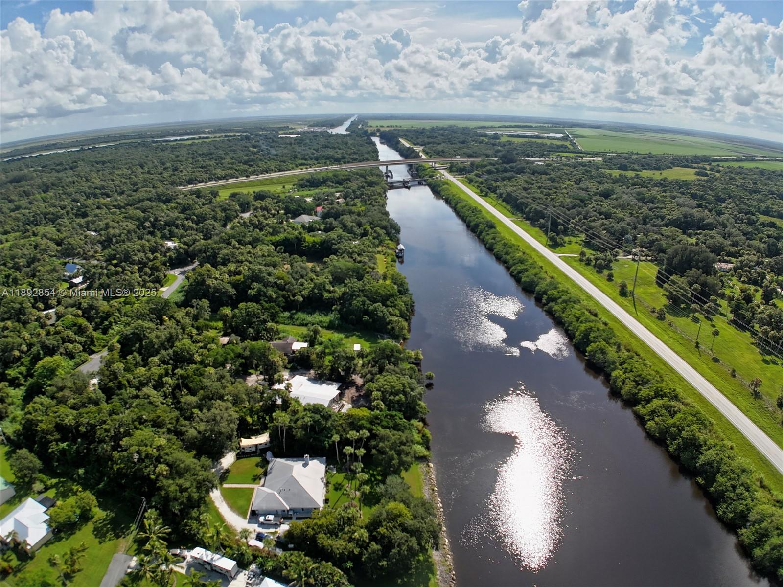 PALM OAK ESTATES - Land