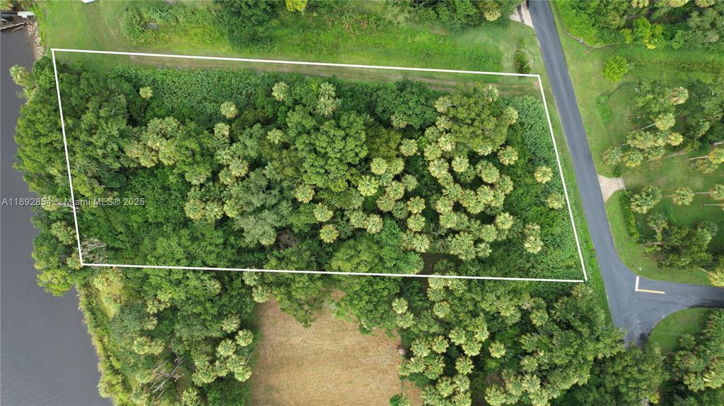 Photo of 15306 SW Palm Oak Ave, Indian Town, FL 34956 (MLS # A11892854)