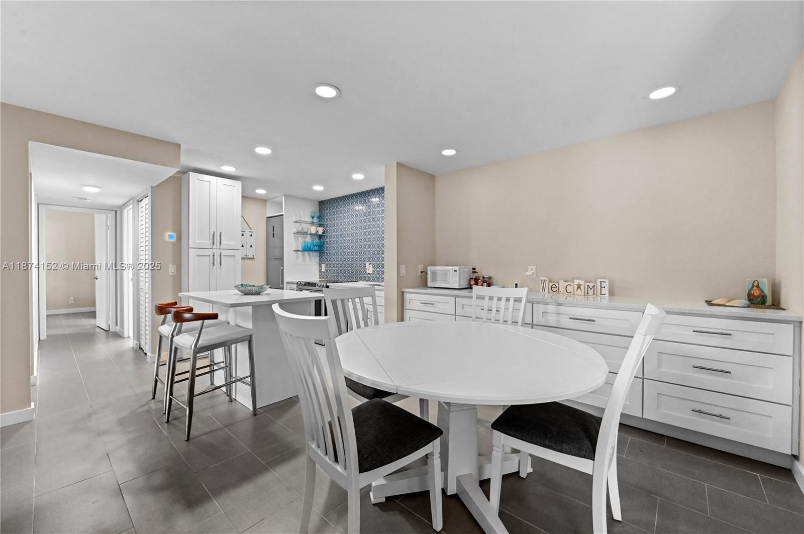 PINE RIDGE NORTH VILLAGE - Residential Lease
