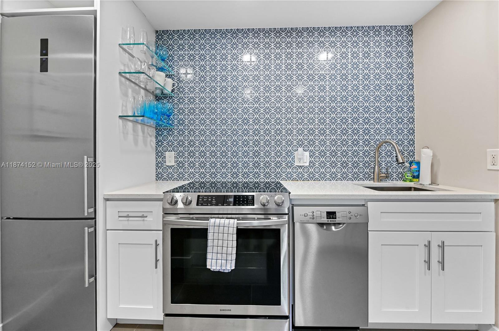 PINE RIDGE NORTH VILLAGE - Residential Lease