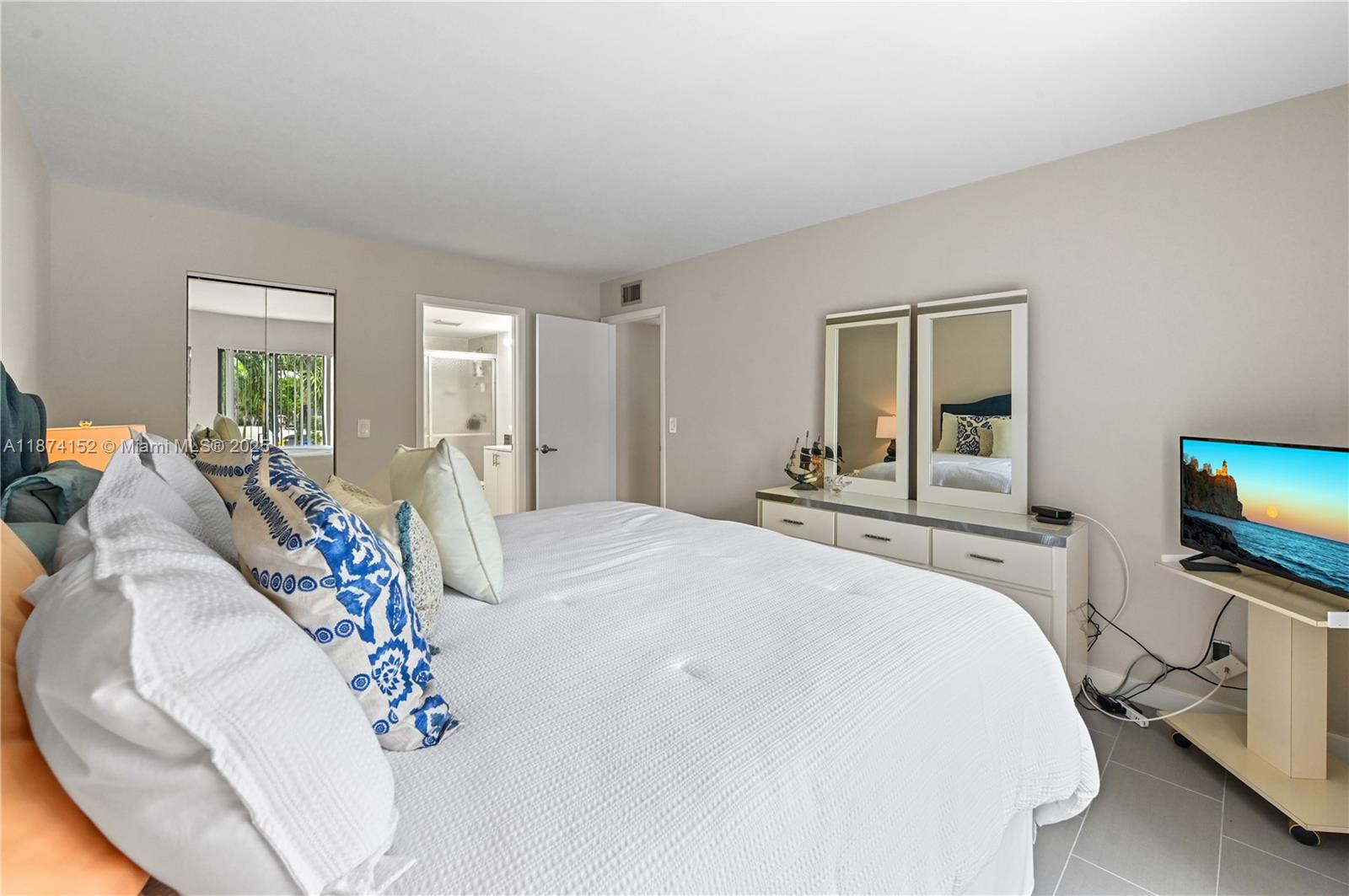 PINE RIDGE NORTH VILLAGE - Residential Lease