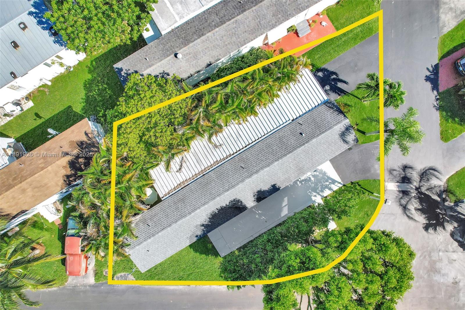 PALM GARDENS - Residential