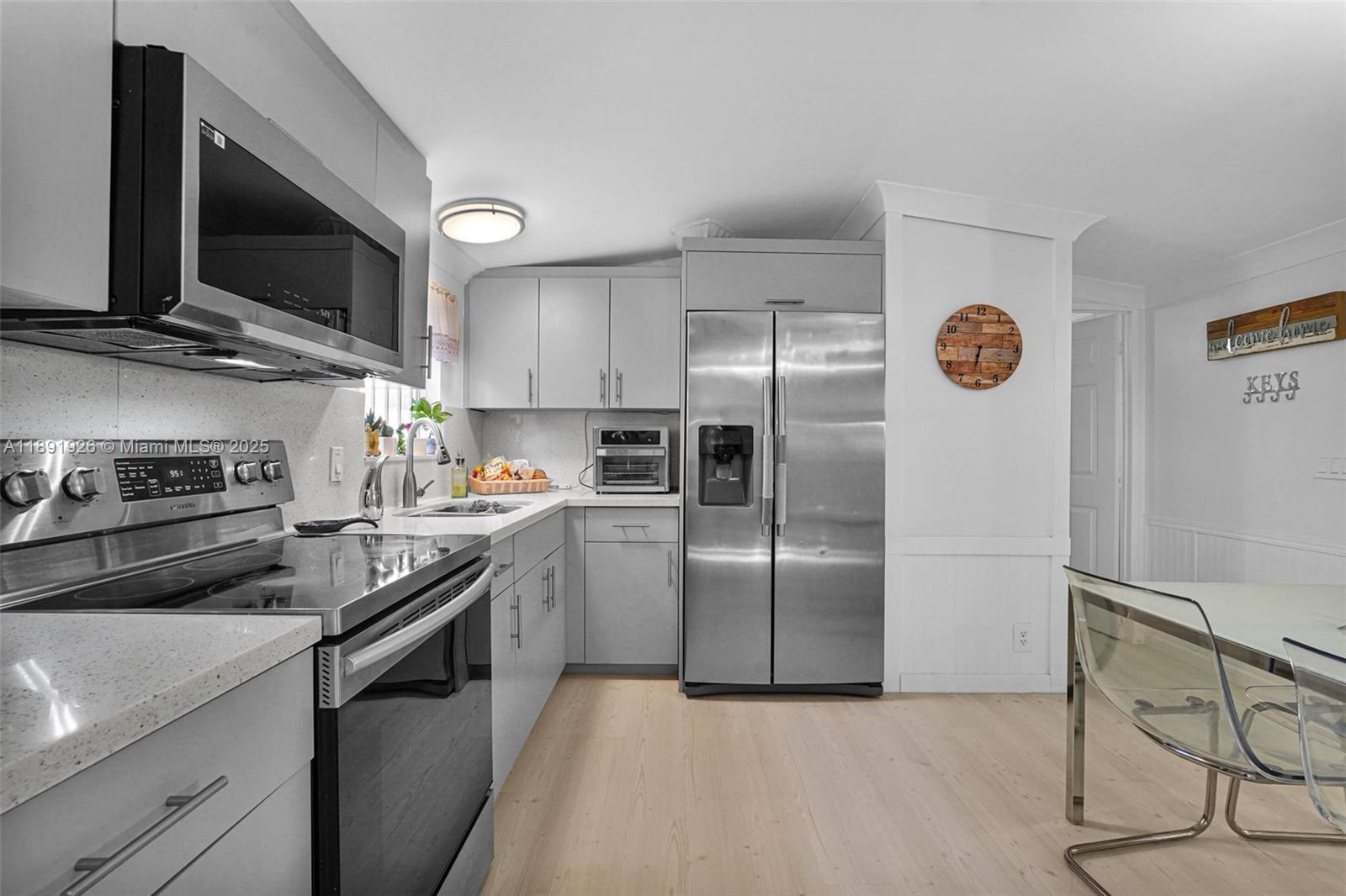 PALM GARDENS - Residential