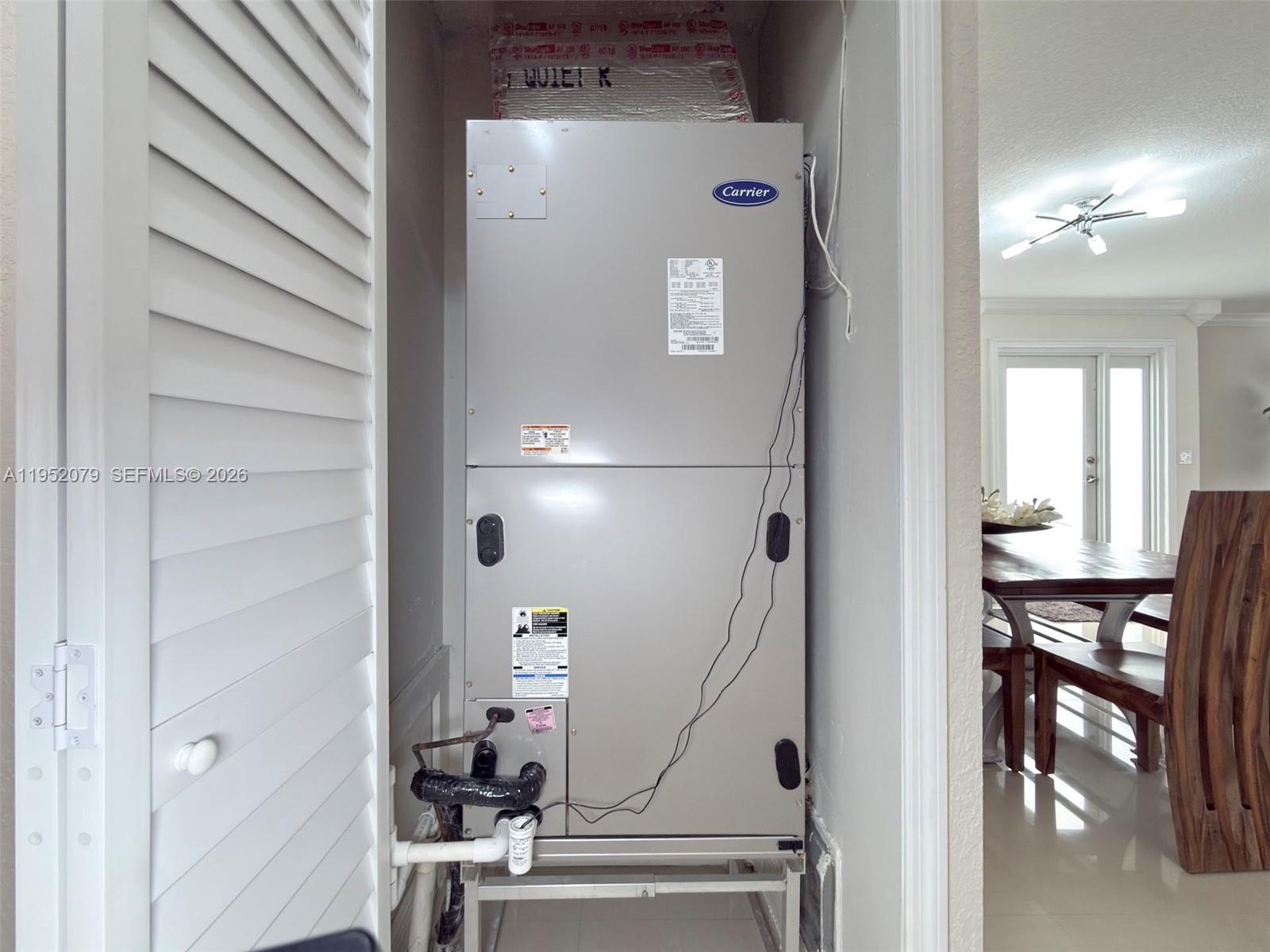 TAMIAMI LAKES SEC 4 - Residential