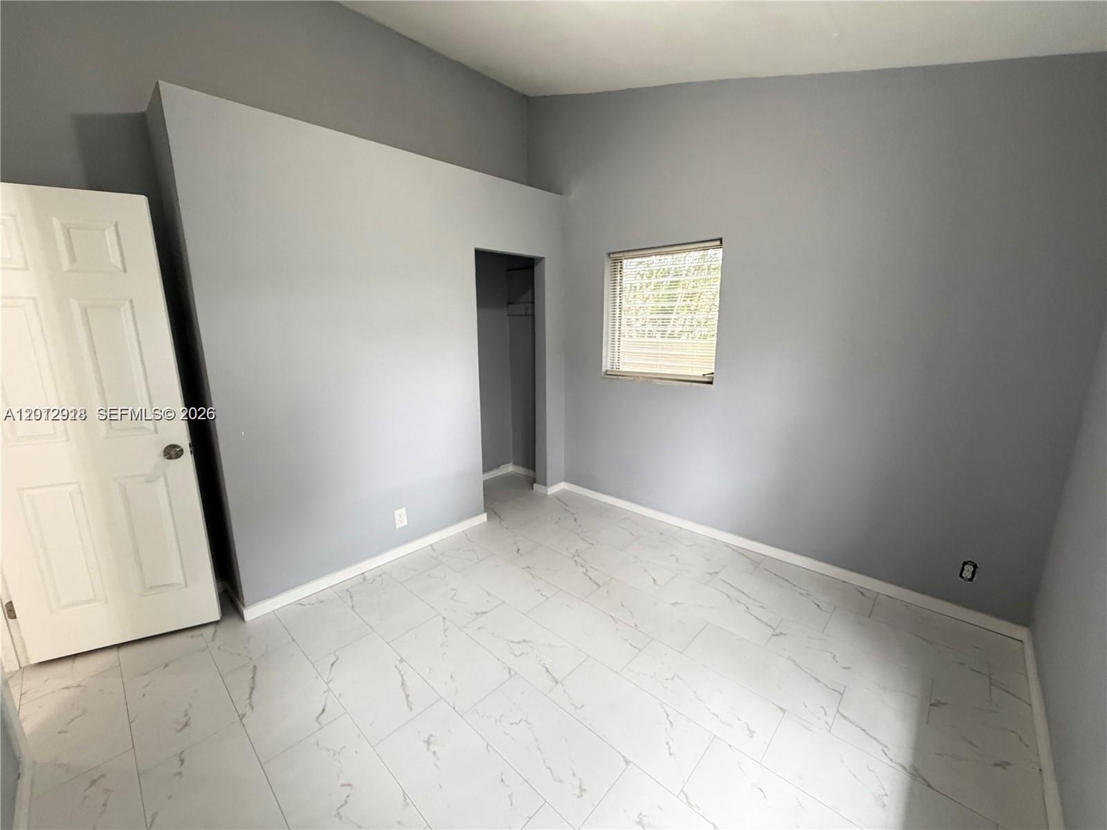 LINCOLN PARK THIRD ADD - Residential Lease