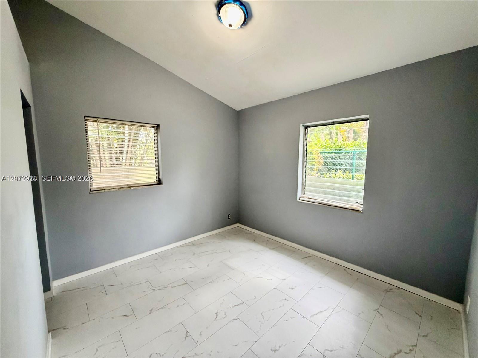 LINCOLN PARK THIRD ADD - Residential Lease