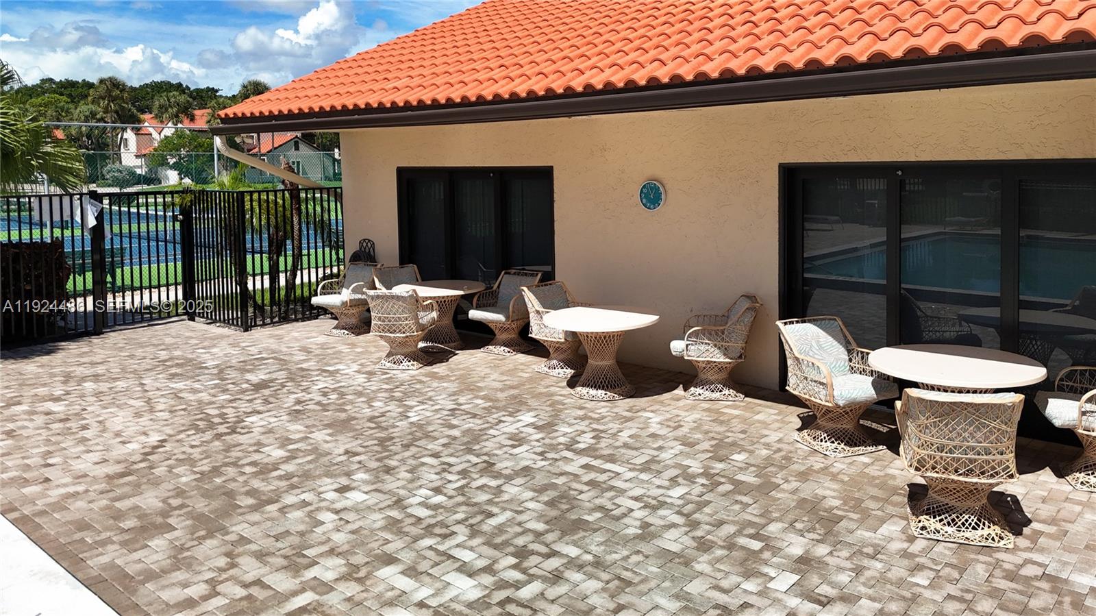 SOUTH LAKE CONDO - Residential Lease