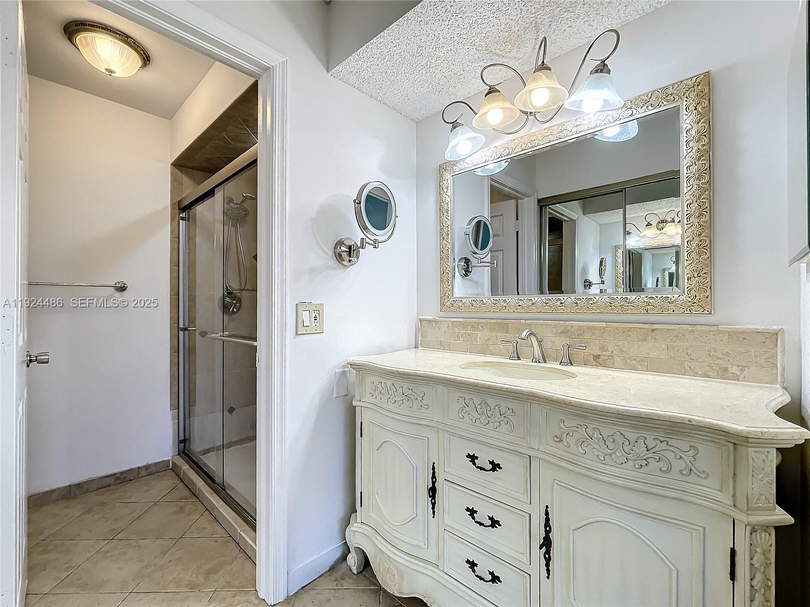 SOUTH LAKE CONDO - Residential Lease