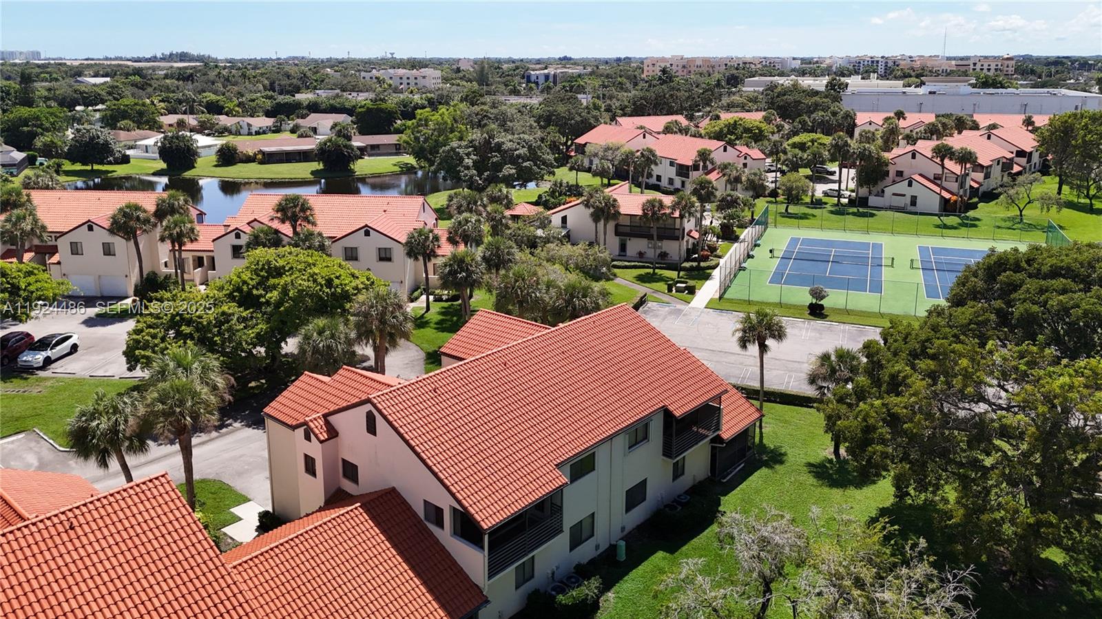 SOUTH LAKE CONDO - Residential Lease