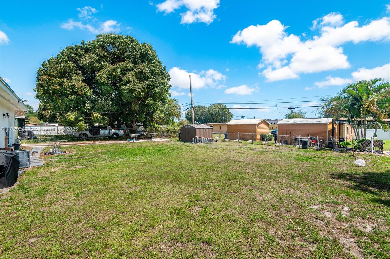 15955 W Bunche Park Dr