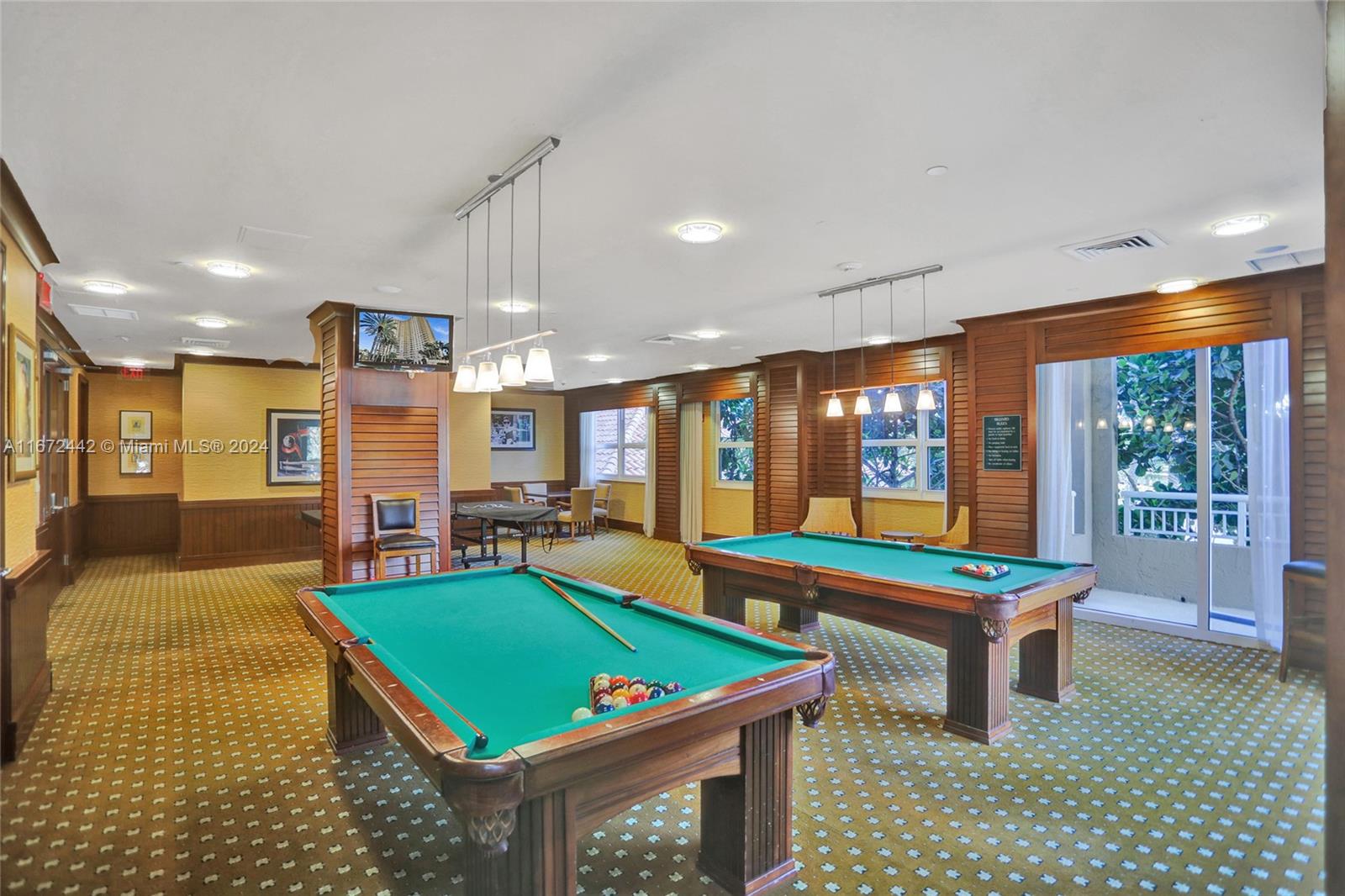 TURNBERRY ON THE GREEN CO - Residential