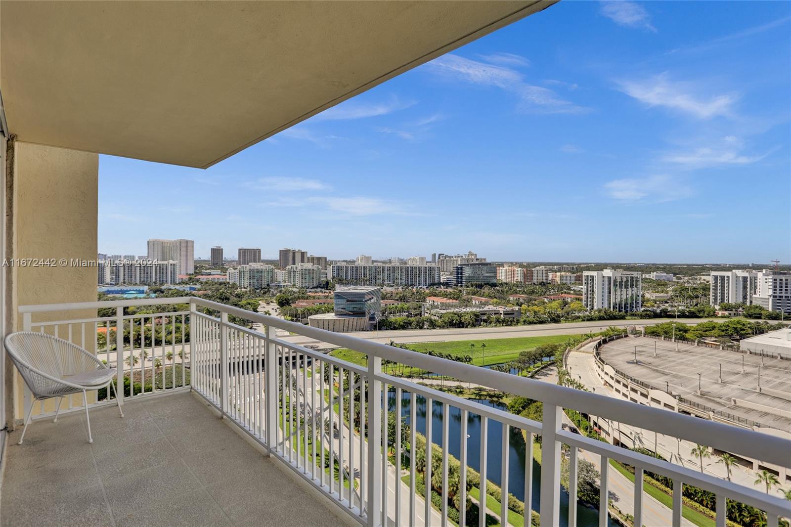 TURNBERRY ON THE GREEN CO - Residential