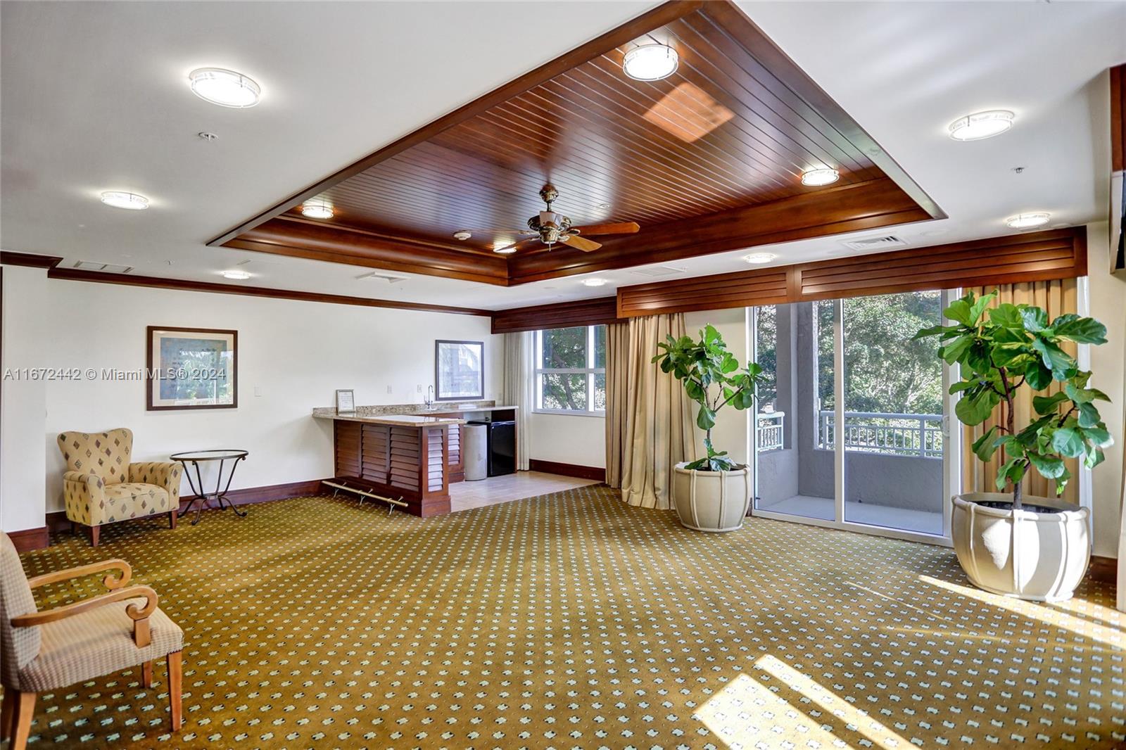 TURNBERRY ON THE GREEN CO - Residential