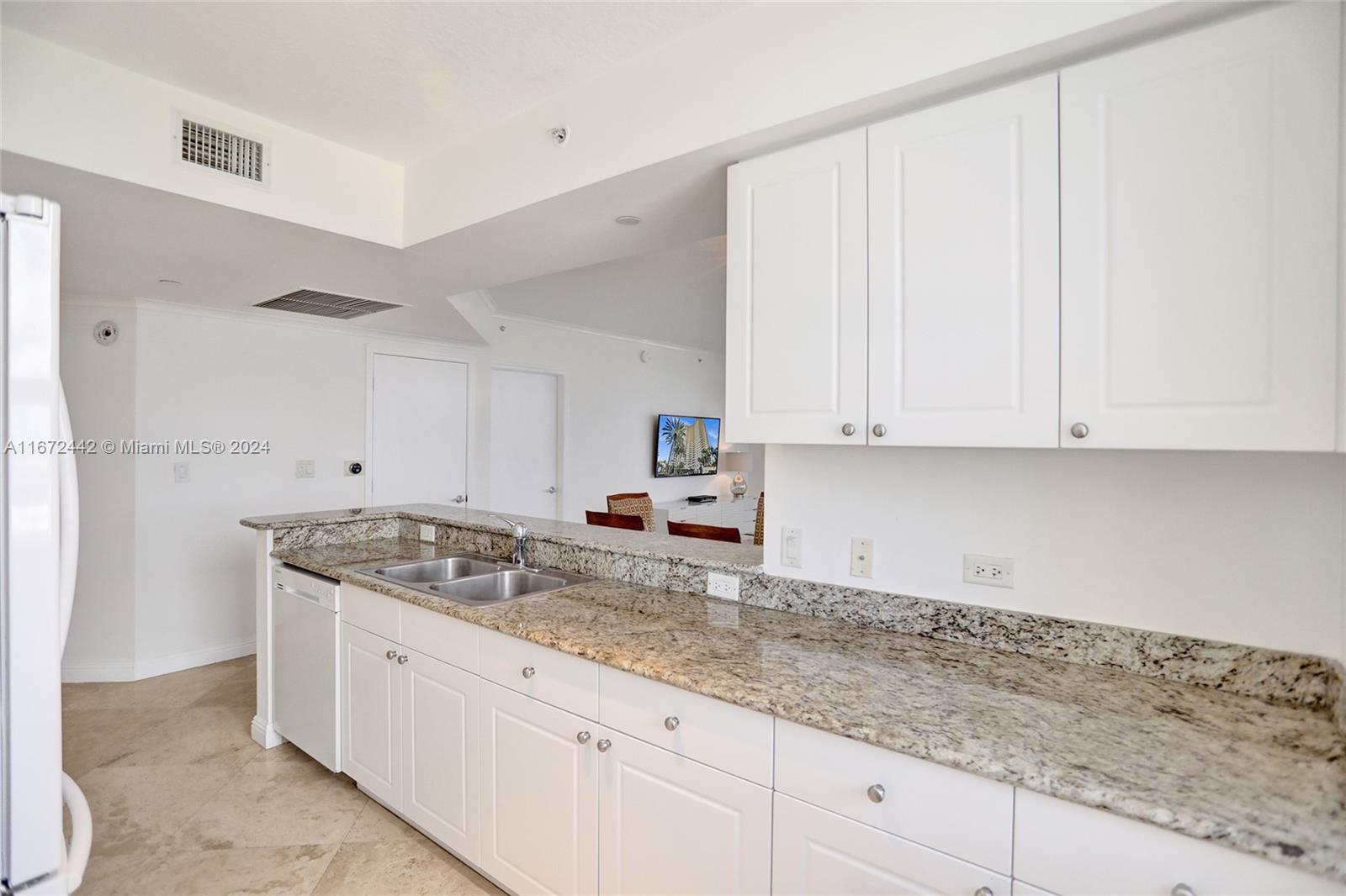 TURNBERRY ON THE GREEN CO - Residential