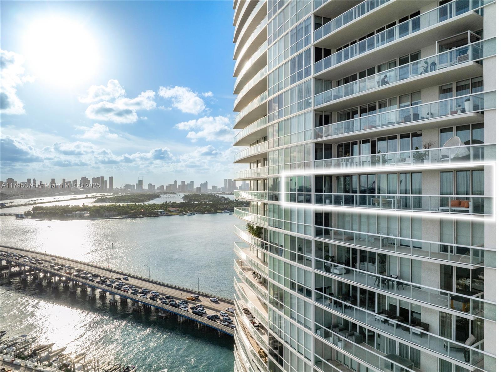 450 Alton Rd 2303, Miami Beach, Miami-Dade County, Florida - 3 Bedrooms  
3 Bathrooms - 