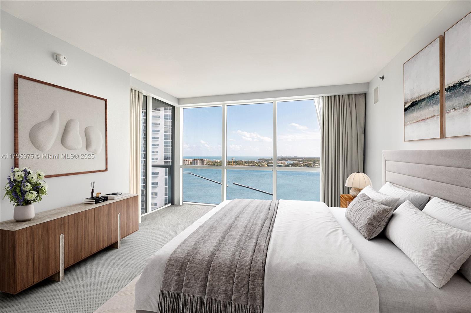 ICON CONDO - Residential