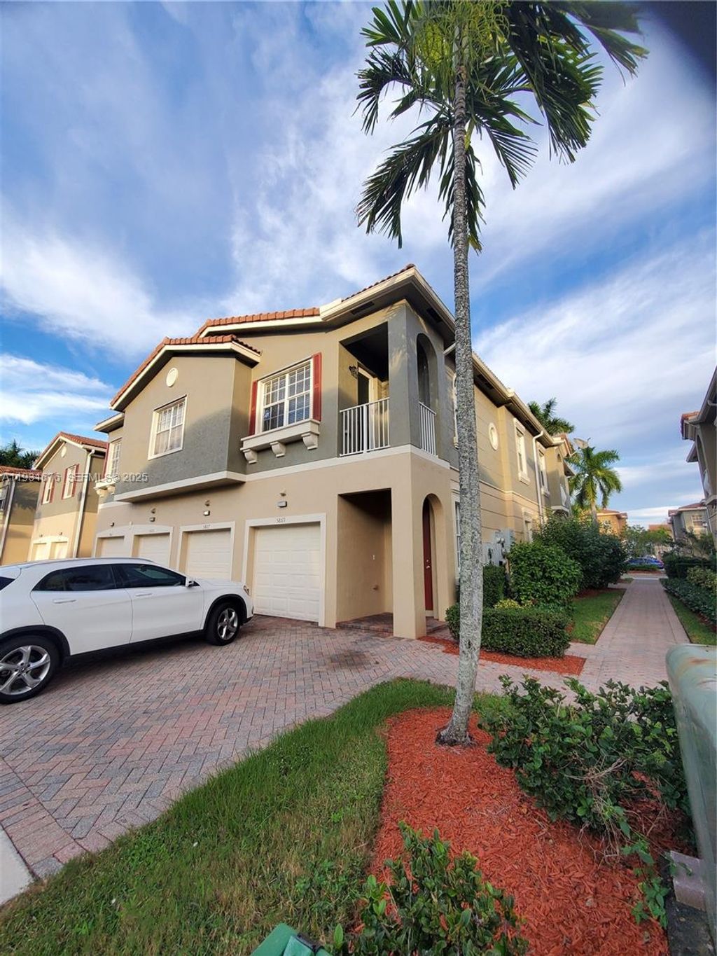 Photo of 5869 Hampton Hills Blvd, Tamarac, FL 33321 (MLS # A11931676)