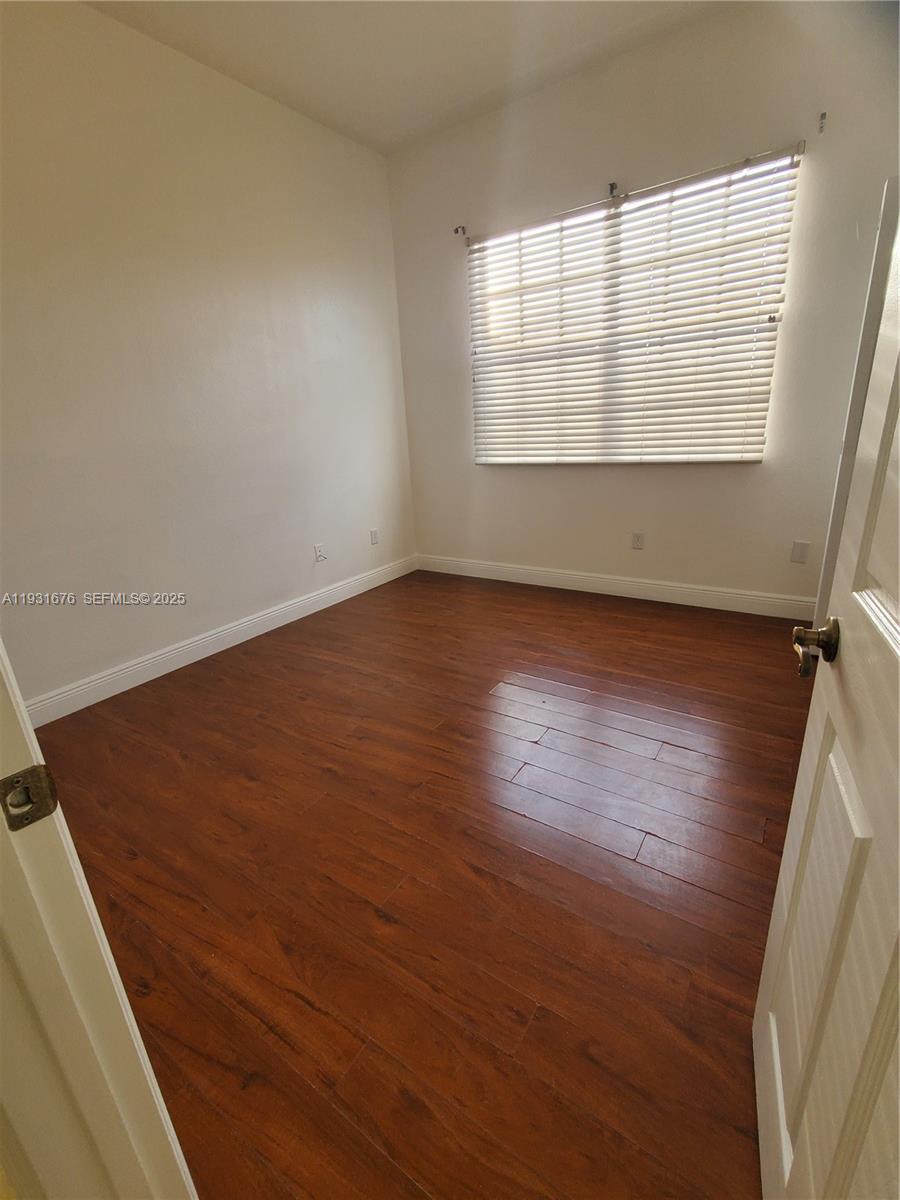 HAMPTON HILLS CONDO - Residential