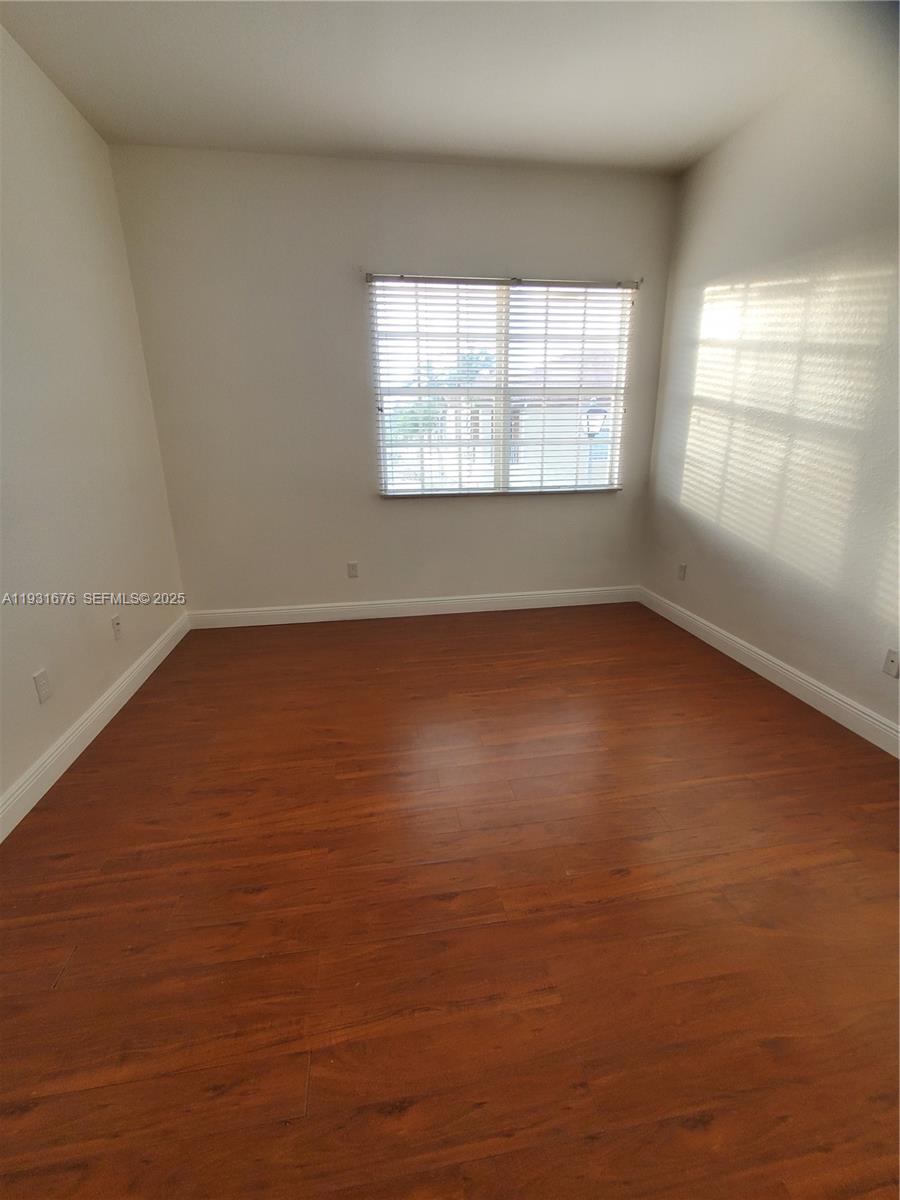 HAMPTON HILLS CONDO - Residential