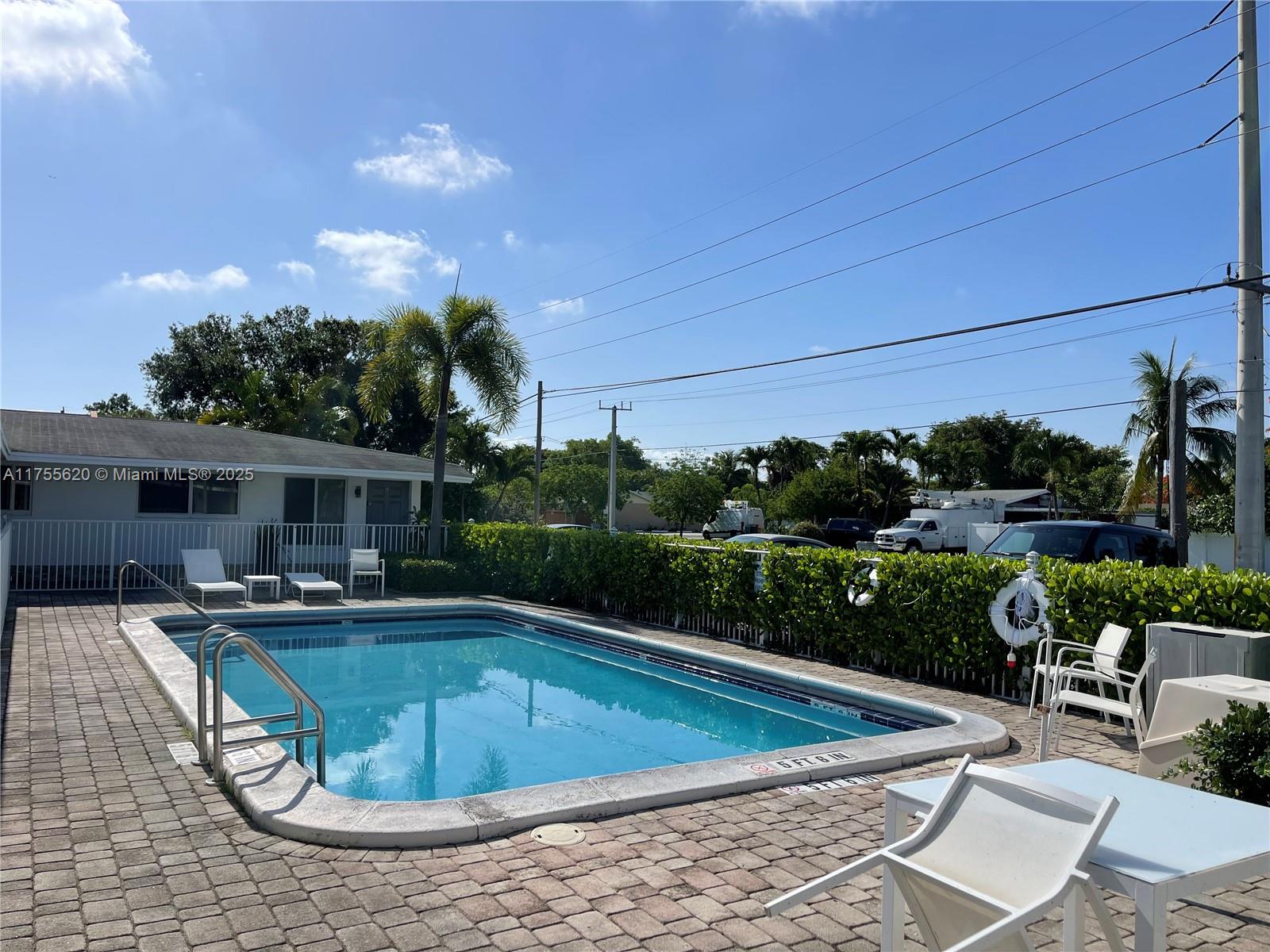 231 SW 15th St 1-8
