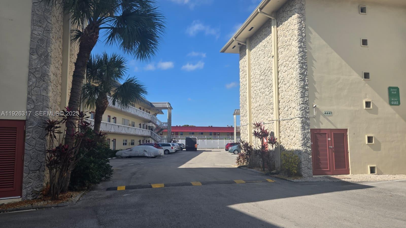 4441 NW 16th St J108