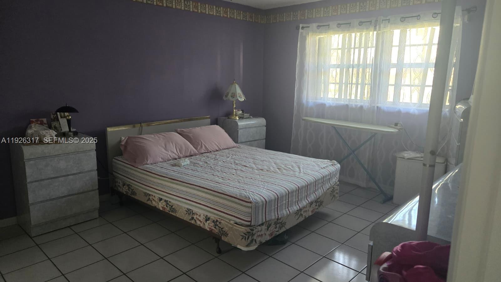 JARRET HALL CONDO - Residential