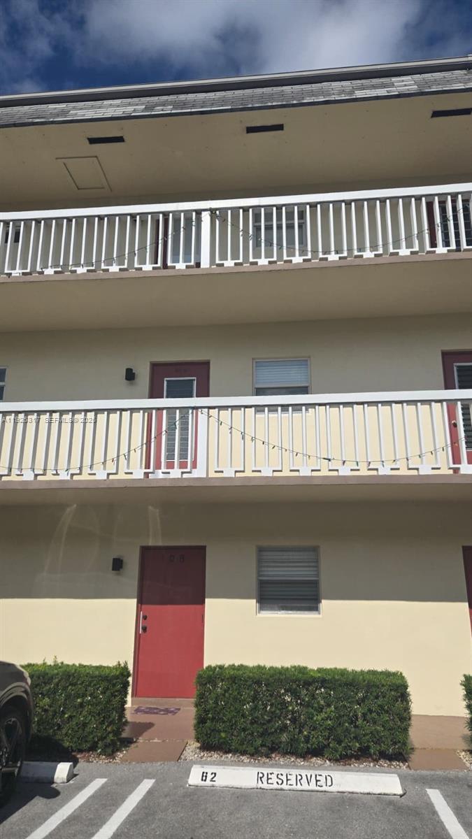 4441 NW 16th St J108