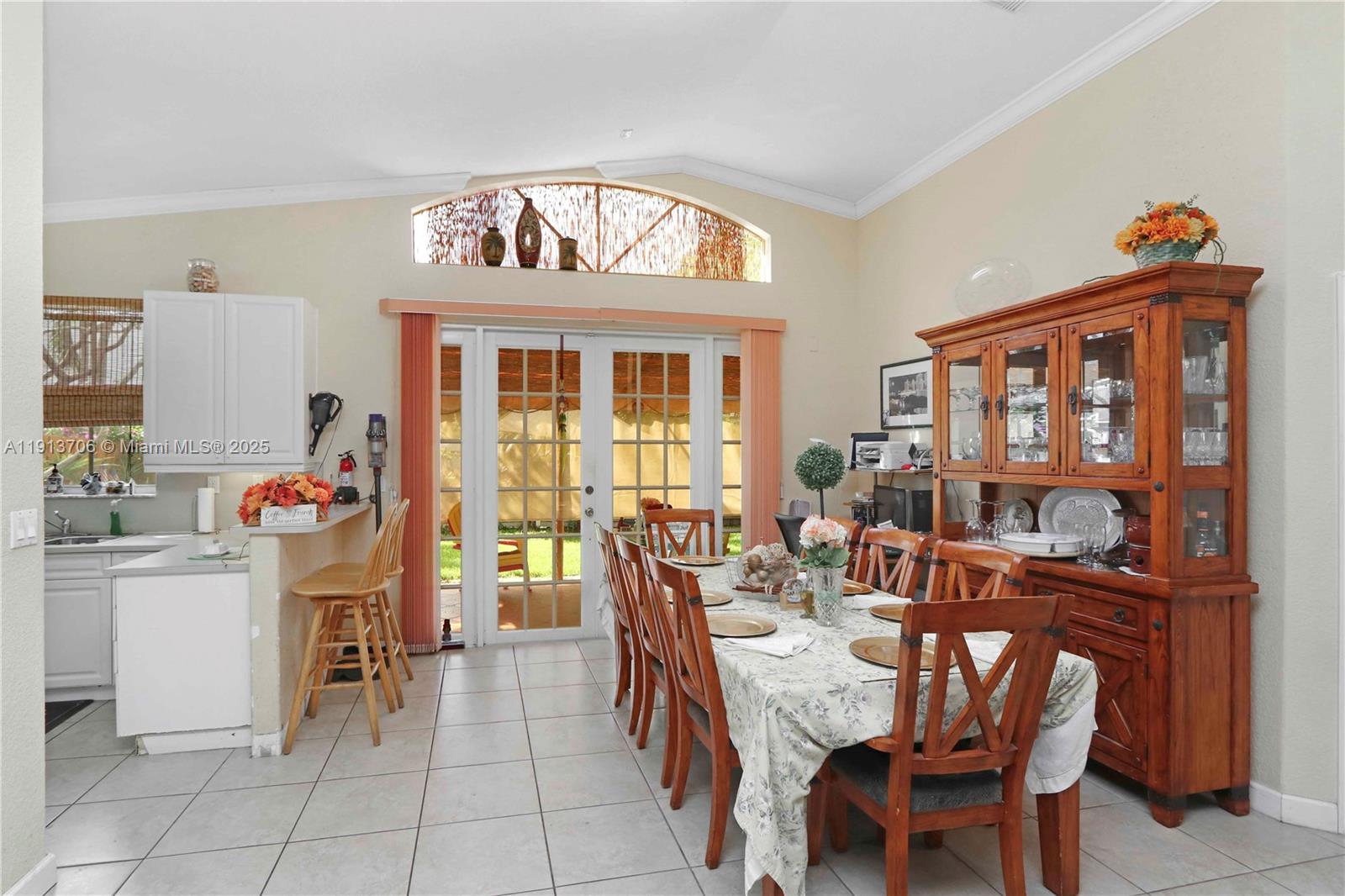 A B AT TAMIAMI TRAIL PHAS - Residential