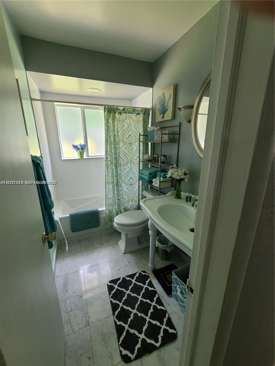 MIDDLE RIVER ESTATES - Residential Lease