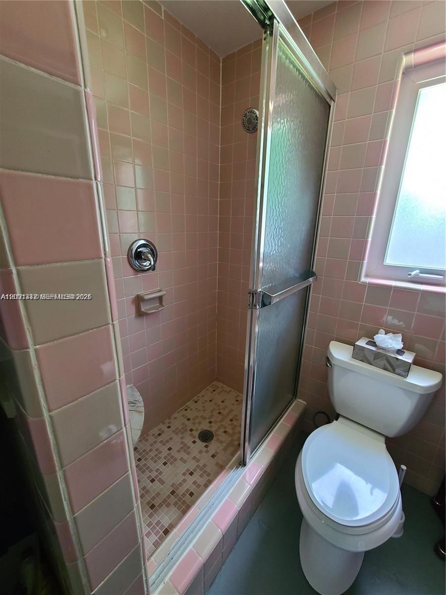 MIDDLE RIVER ESTATES - Residential Lease