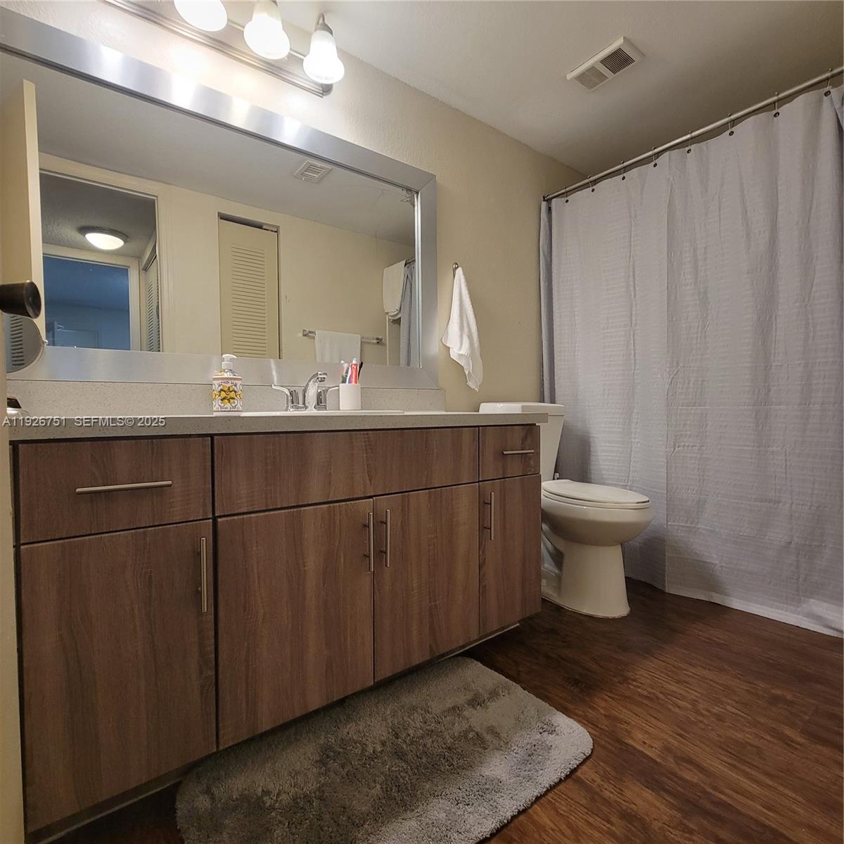 ISLES AT LAGO MAR CONDO - Residential Lease