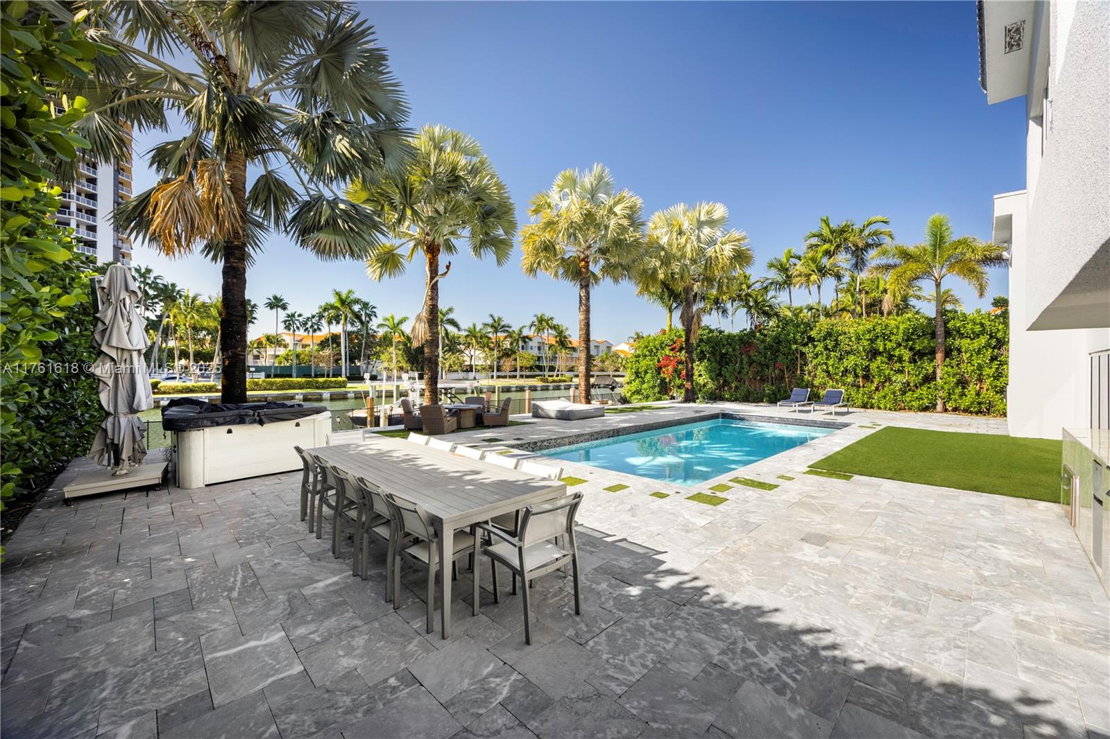 GOLDEN ISLES ESTATES - Residential
