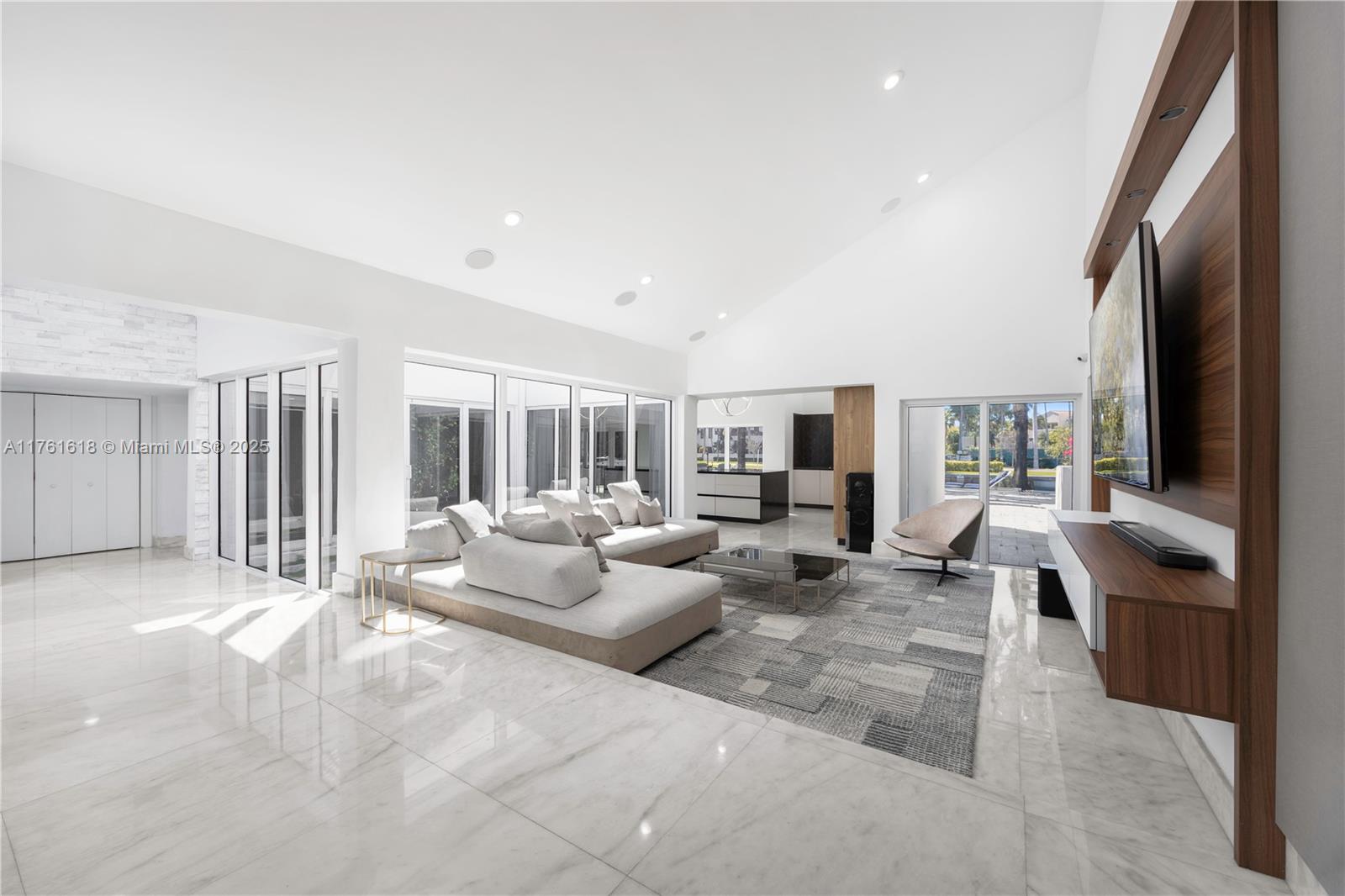 GOLDEN ISLES ESTATES - Residential