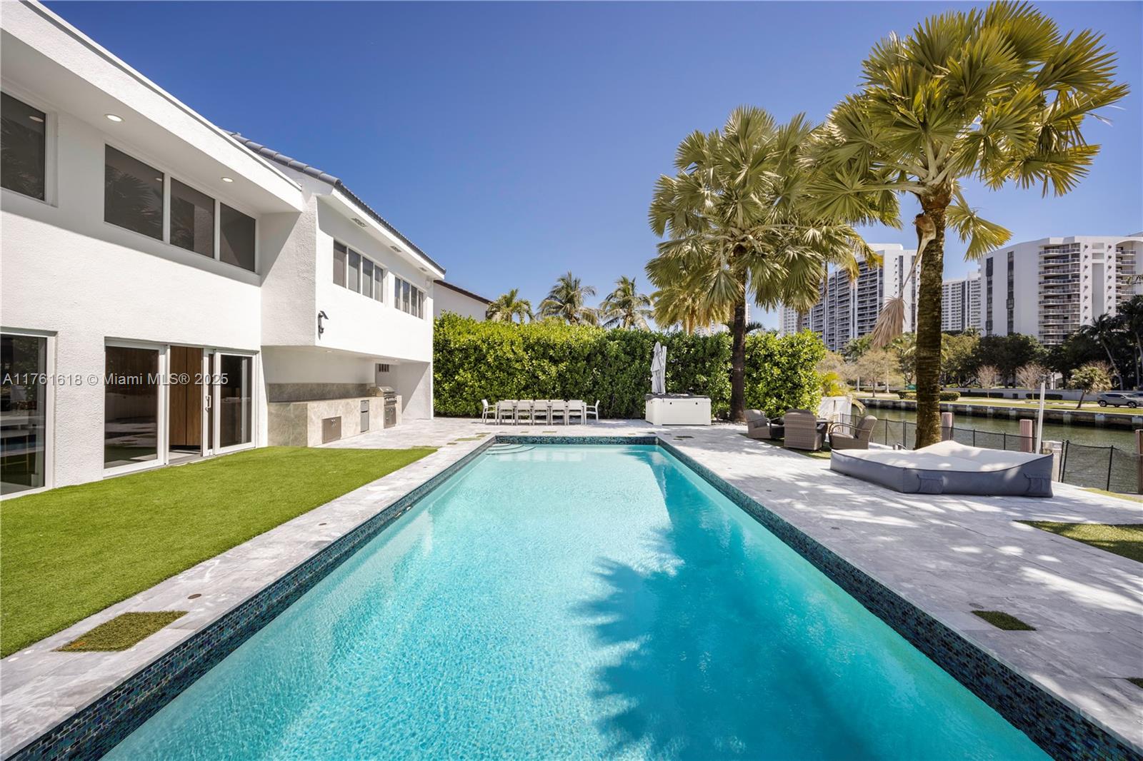 GOLDEN ISLES ESTATES - Residential