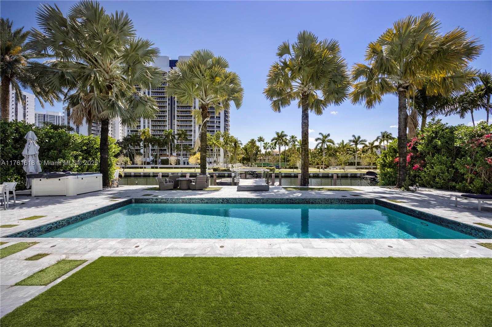 GOLDEN ISLES ESTATES - Residential